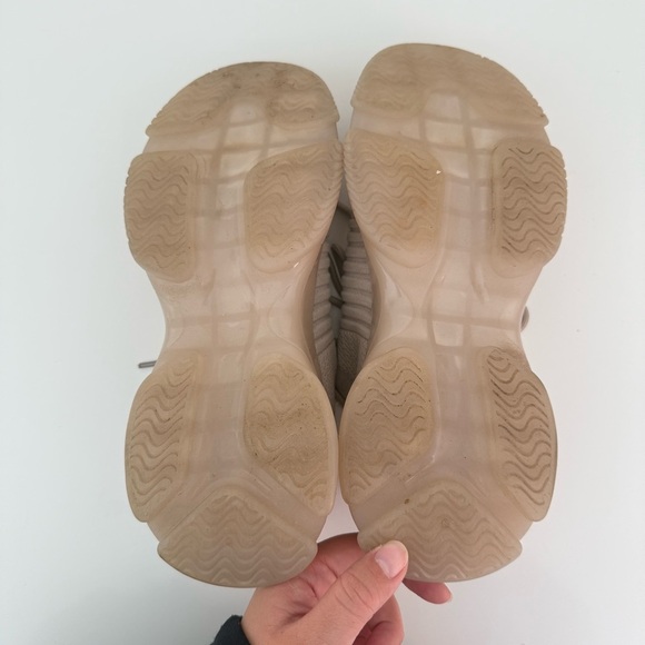 Cushionaire Womens Sneakers Neutral Beige Knit Lace Up Comfort Shoes 9.5 - Picture 7 of 8